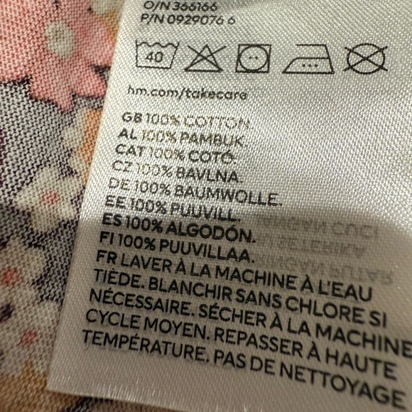 H&M Girl’s Dress Bundle Two Floral Long Sleeved Size 5 and 6 - Picture 6 of 10